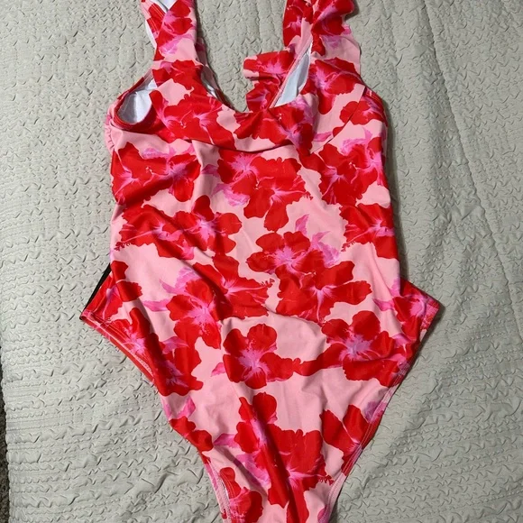 Floral Fashion Nova Swimsuit - Picture 2 of 2